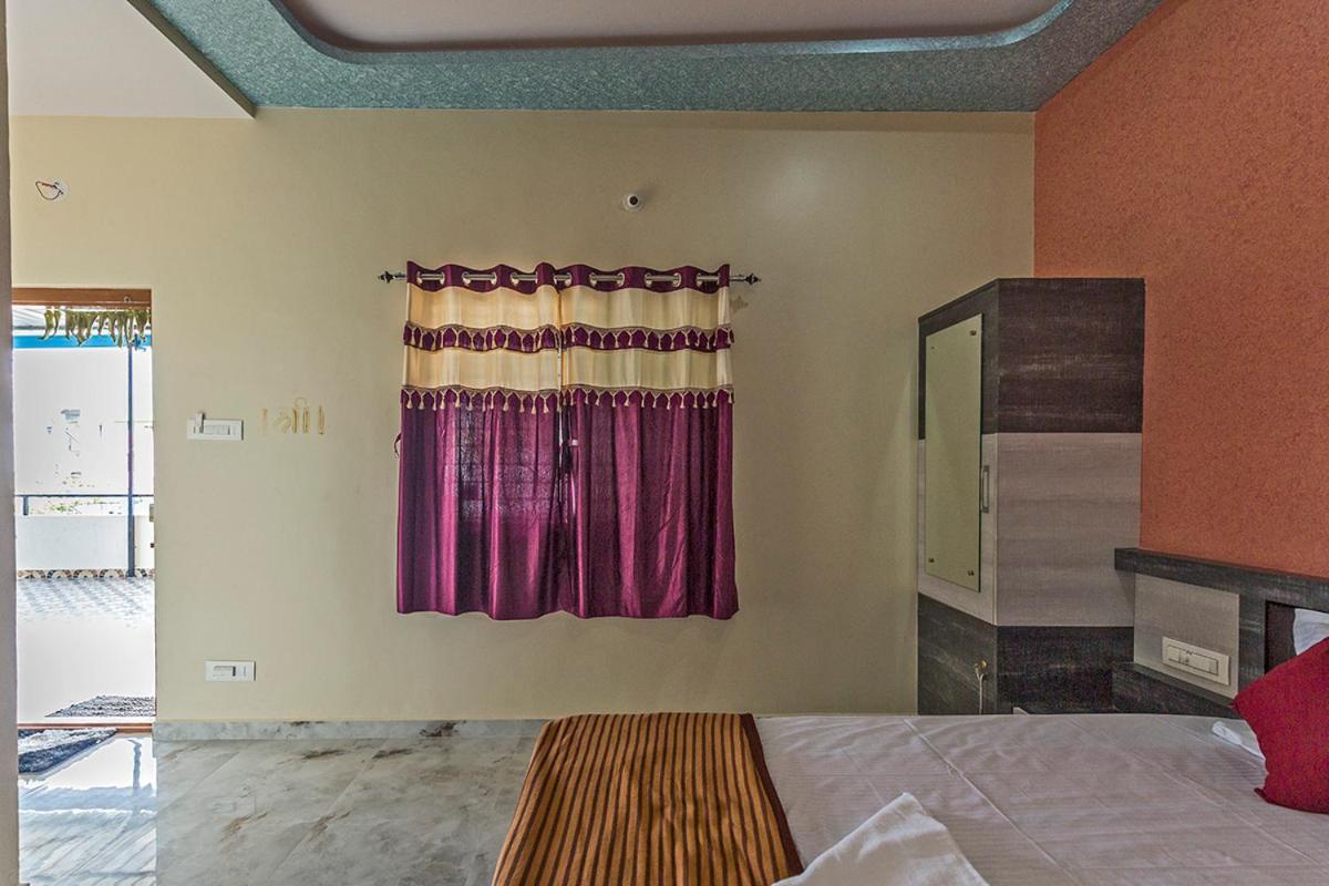 Krishna Homestay Hampi Esterno foto
