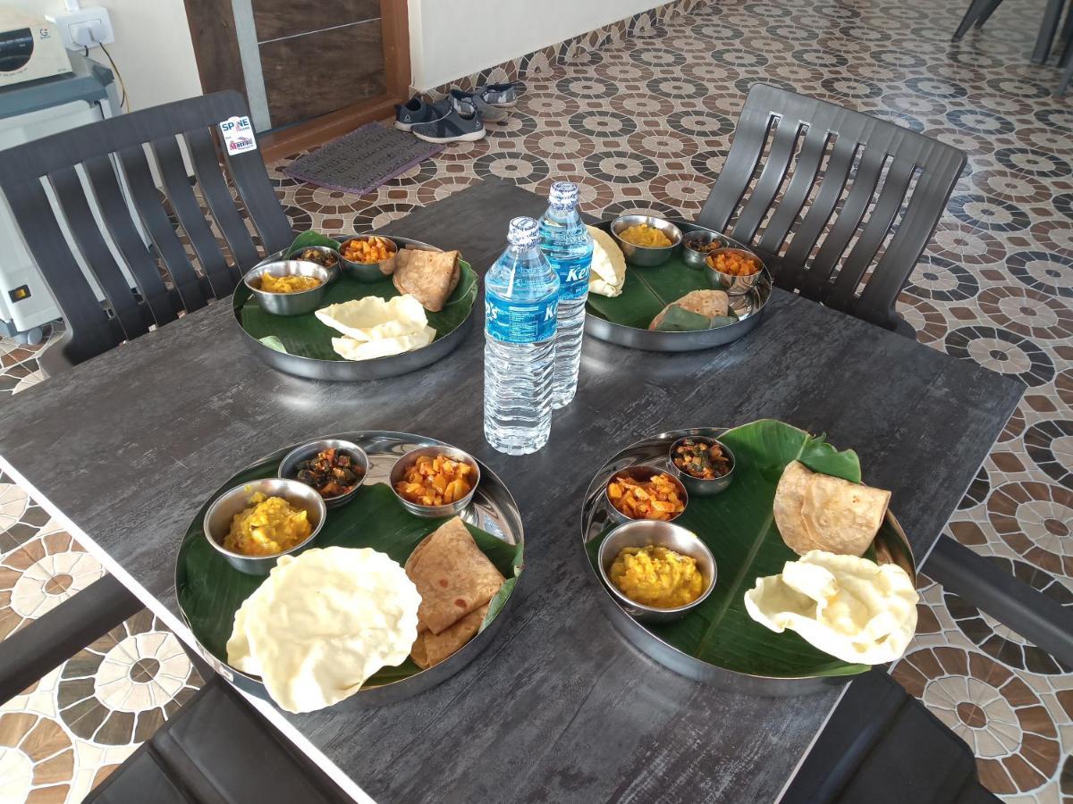 Krishna Homestay Hampi Esterno foto